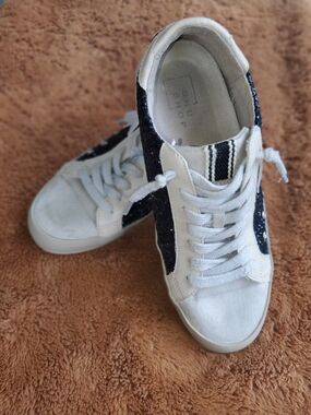 ShuShop Kids Beige Sneakers with Black Glitter Panels